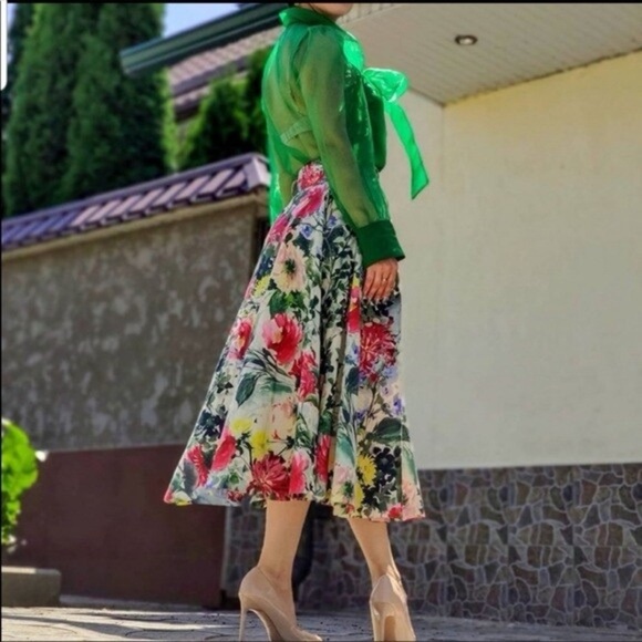 Zara Floral Print Midi Skirt Multi colour - Size Large - Bloggers favorite - Picture 11 of 11